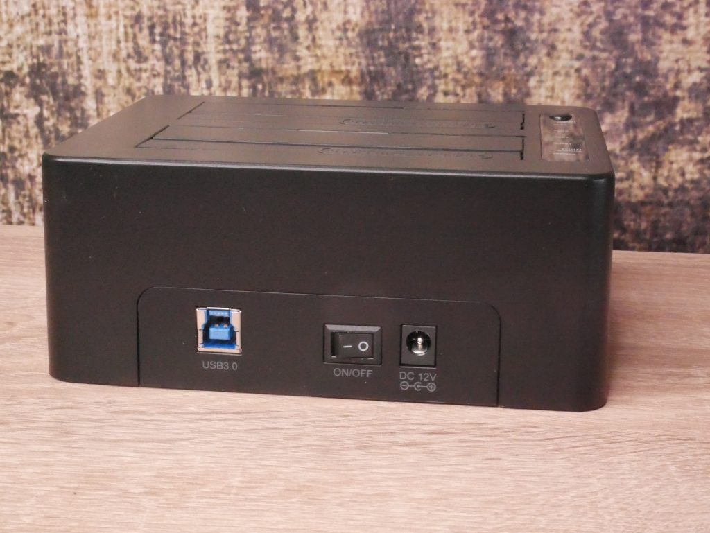 USB 3.0 zu SATA Festplatten-Dockingstationen im Vergleich 40
