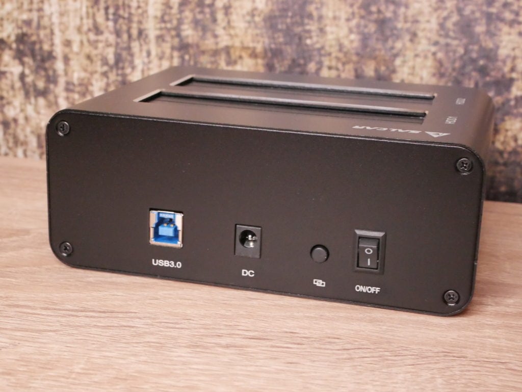 USB 3.0 zu SATA Festplatten-Dockingstationen im Vergleich 18