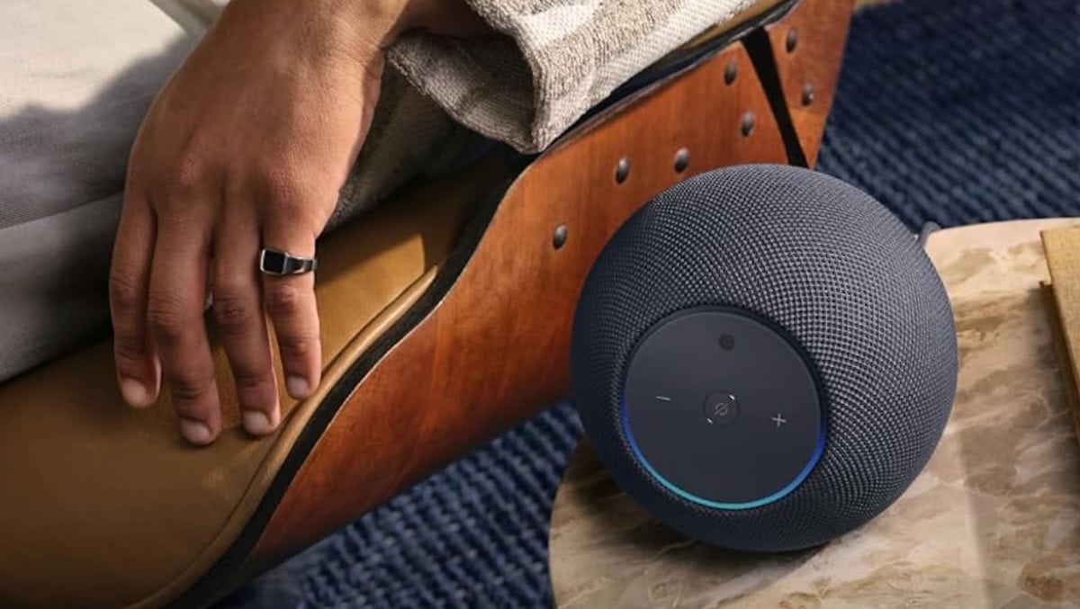 Amazon Echo Time und Echo Studio mit Home-Kamera: Smarter Wecker ab 214,99 Euro, Lautsprecher mit 13-MP-Kamera für 259,99 Euro 8 Amazon Echo Studio mit Home-Kamera in Graphit