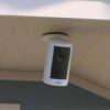 Ring Outdoor Camera 4K Plus – 4K-Außenkamera mit Akku, Solar oder PoE+ 2 Ring Outdoor Camera 4K Plus – 4K-Außenkamera mit fünf Optionen zur Stromversorgung